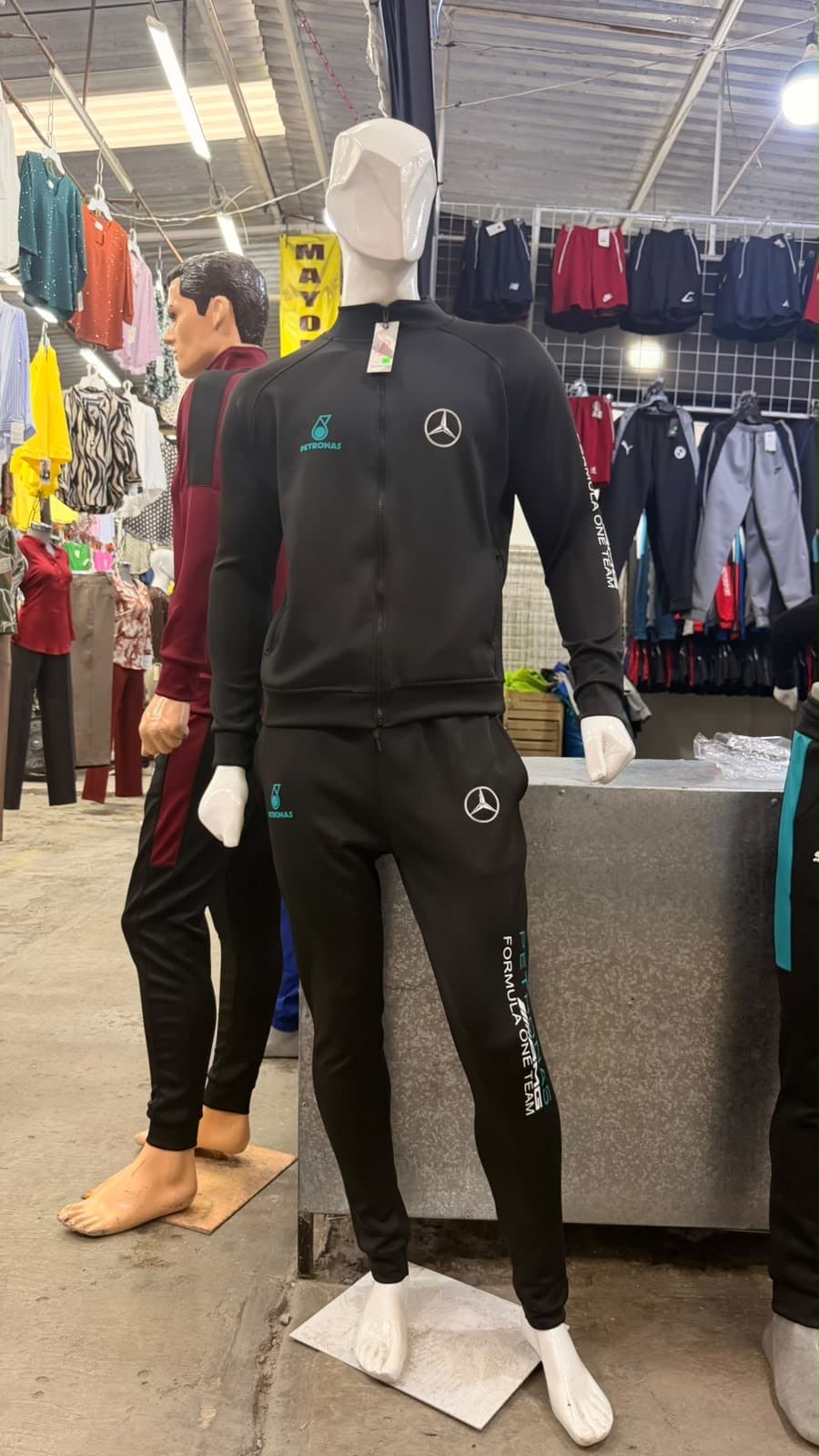Conjuntos mercedes petronas